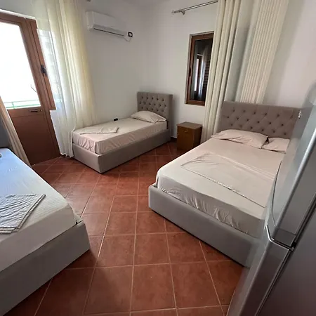Hotel Kulla Bakaj *