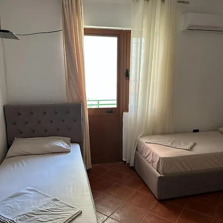 Kulla Bakaj Hotel *